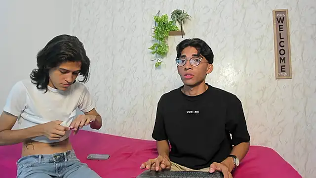 jony honey online show from March 12, 11:47 am