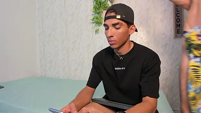 jony honey online show from March 4, 11:51 am