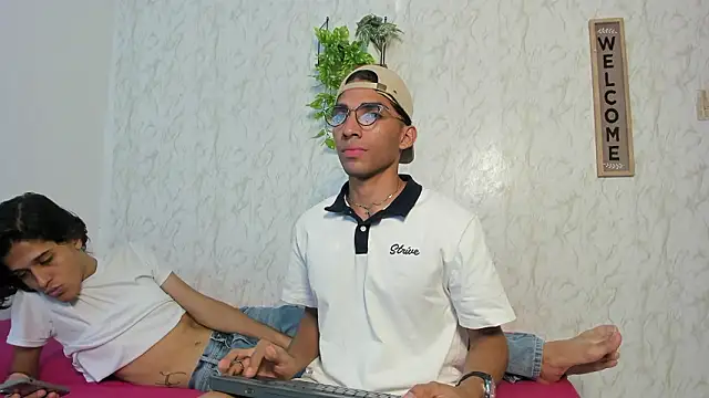 jony honey online show from March 14, 11:49 am