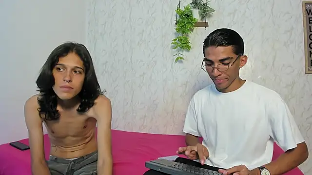 Snapshot of jony_honey chatting on June 10, 11:55 am jony honey online show from June 10, 11:55 am