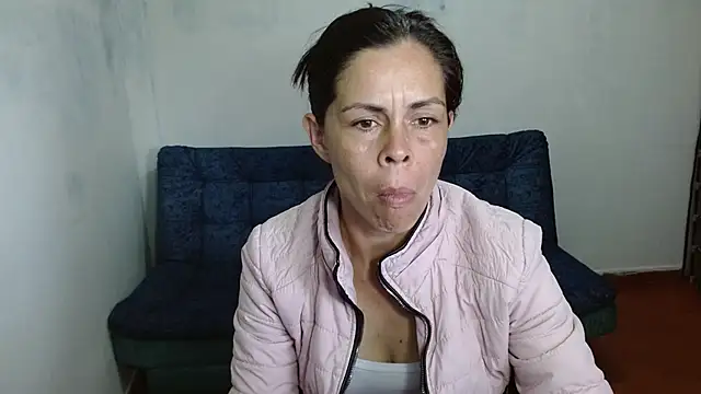 Snapshot of Marilyn_xxxx chatting on October 22, 7:02 pm Marilyn xxxx online show from October 22, 7:02 pm