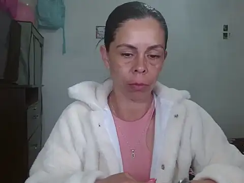 Snapshot of Marilyn_xxxx chatting on February 28, 6:51 pm Marilyn xxxx online show from February 28, 6:51 pm