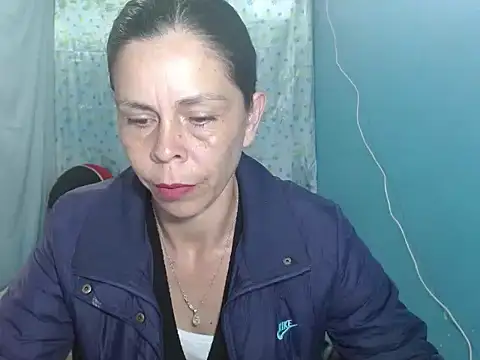 Snapshot of Marilyn_xxxx chatting on February 3, 6:35 pm Marilyn xxxx online show from February 3, 6:35 pm