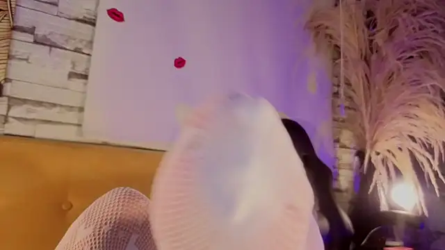 Estrella05  online show from February 17, 5:38 am