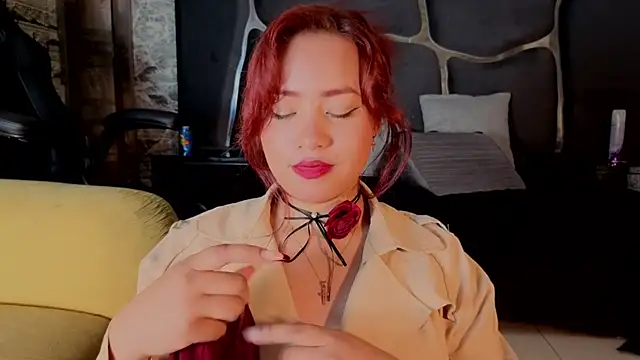 Snapshot of Estrella05_ chatting on October 18, 5:09 am Estrella05 online show from October 18, 5:09 am