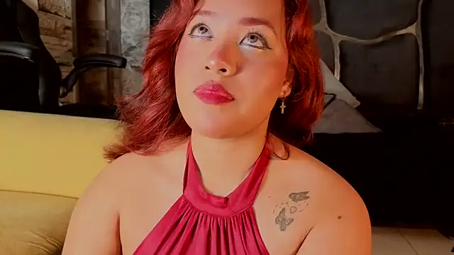 Snapshot of Estrella05_ chatting on October 21, 4:01 am Estrella05 online show from October 21, 4:01 am