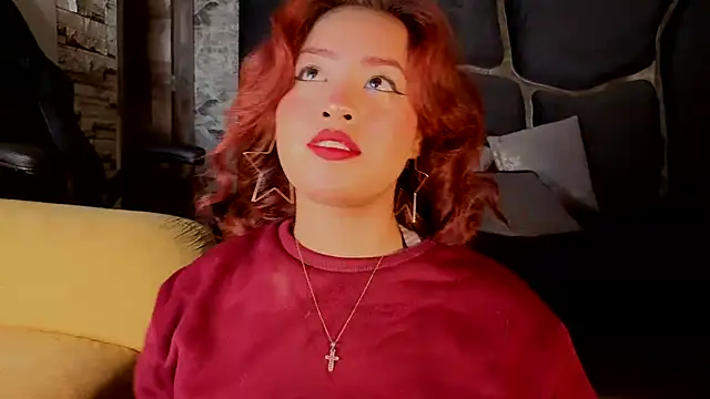 Snapshot of Estrella05_ chatting on October 30, 4:44 am Estrella05 online show from October 30, 4:44 am