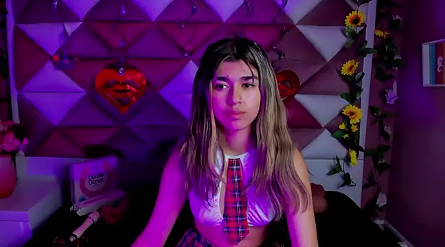 NahomiConnor  online show from March 17, 7:58 pm