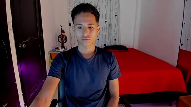 Snapshot of alessandro_wizard chatting on March 21, 8:18 pm alessandro wizard online show from March 21, 8:18 pm