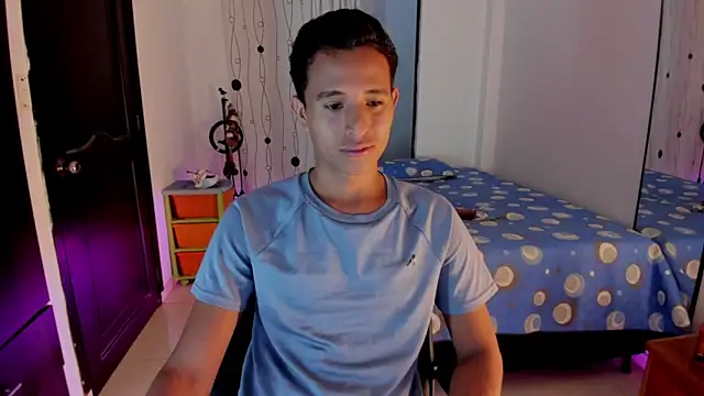 Snapshot of alessandro_wizard chatting on March 10, 9:51 pm alessandro wizard online show from March 10, 9:51 pm