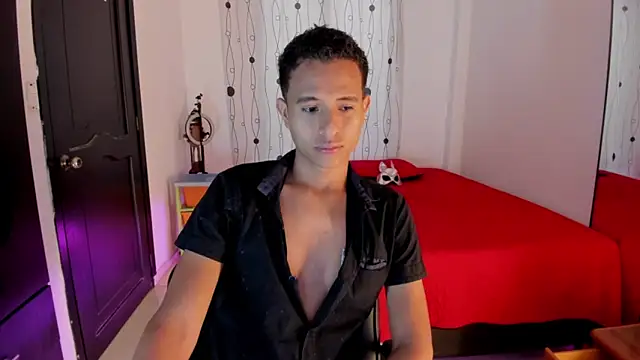 Snapshot of alessandro_wizard chatting on February 22, 7:36 pm alessandro wizard online show from February 22, 7:36 pm