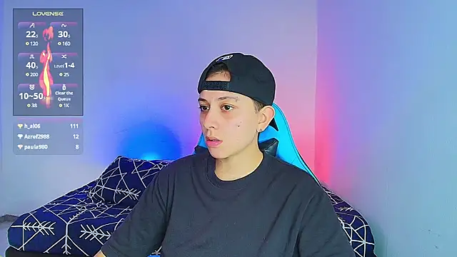 Snapshot of aron_wi chatting on January 29, 9:17 pm aron wi online show from January 29, 9:17 pm
