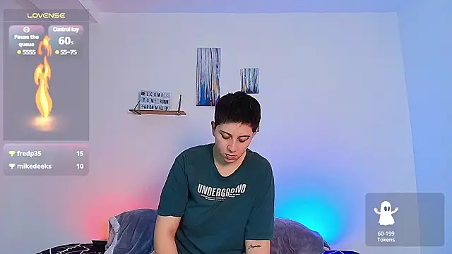 Snapshot of aron_wi chatting on March 17, 12:21 am aron wi online show from March 17, 12:21 am