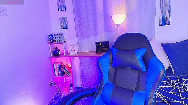 Snapshot of aron_wi chatting on November 20, 10:16 am aron wi online show from November 20, 10:16 am