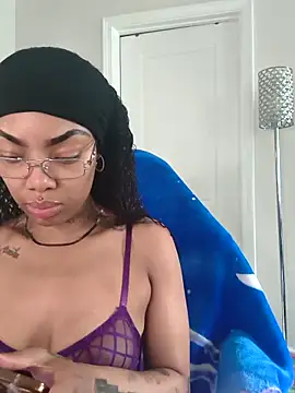 butterflybootyy online show from May 16, 12:26 pm