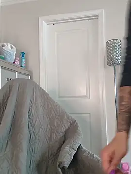 butterflybootyy online show from May 30, 1:28 pm