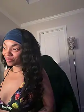 butterflybootyy online show from April 5, 7:37 am