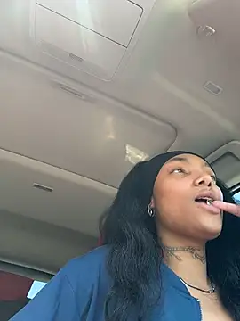 butterflybootyy online show from March 13, 6:57 pm