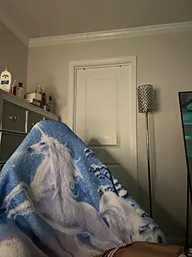 butterflybootyy online show from March 31, 7:43 am