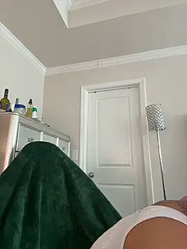 butterflybootyy online show from February 7, 3:09 pm