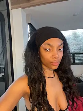 butterflybootyy online show from March 15, 2:02 pm