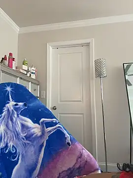 butterflybootyy online show from April 7, 2:52 pm