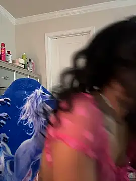 butterflybootyy online show from April 3, 2:01 pm