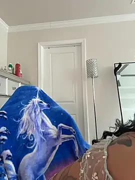 butterflybootyy online show from March 14, 1:28 pm