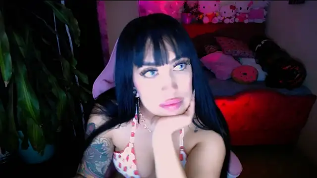 Snapshot of imyourdoll__ chatting on December 31, 1:36 am imyourdoll online show from December 31, 1:36 am