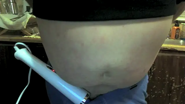 Leggs4U online show from February 20, 5:04 am