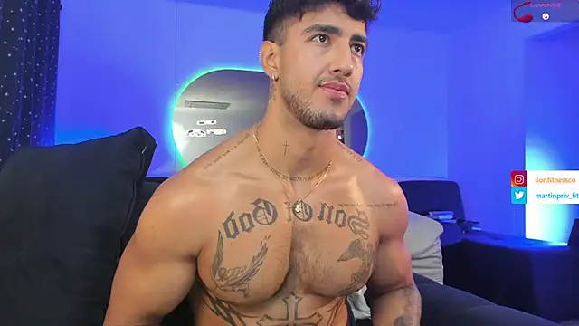 Snapshot of JACOB_MARTINS chatting on March 11, 5:35 am JACOB MARTINS online show from March 11, 5:35 am