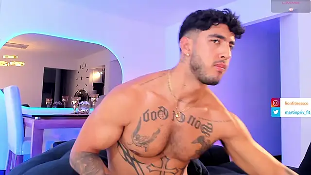 Snapshot of JACOB_MARTINS chatting on February 12, 9:54 pm JACOB MARTINS online show from February 12, 9:54 pm