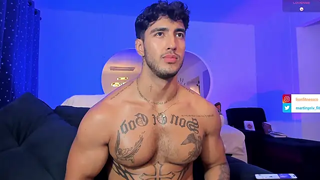 Snapshot of JACOB_MARTINS chatting on February 25, 11:59 pm JACOB MARTINS online show from February 25, 11:59 pm