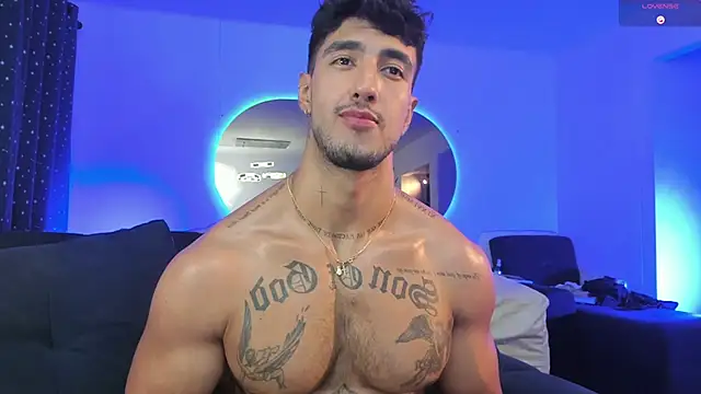 Snapshot of JACOB_MARTINS chatting on March 9, 6:17 am JACOB MARTINS online show from March 9, 6:17 am