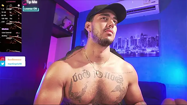 JACOB MARTINS online show from January 7, 8:03 pm