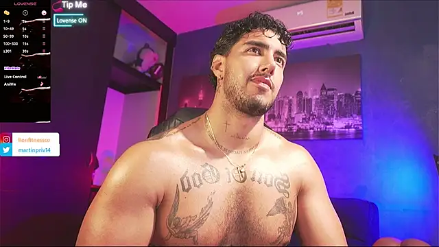 JACOB MARTINS online show from January 10, 8:59 pm