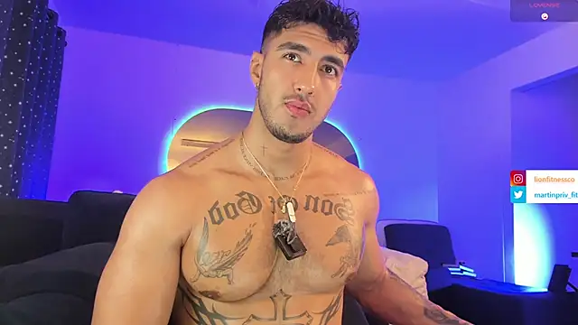 Snapshot of JACOB_MARTINS chatting on March 4, 6:04 am JACOB MARTINS online show from March 4, 6:04 am