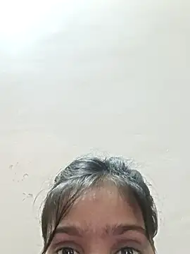 Snapshot of Riyu_05 chatting on February 15, 10:44 am Riyu 05 online show from February 15, 10:44 am