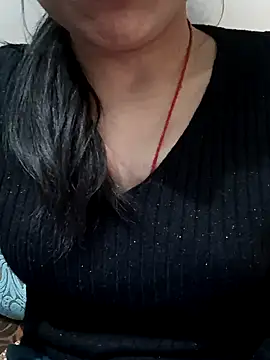 Snapshot of Riyu_05 chatting on February 7, 11:12 am Riyu 05 online show from February 7, 11:12 am