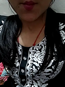 Snapshot of Riyu_05 chatting on March 11, 9:45 am Riyu 05 online show from March 11, 9:45 am