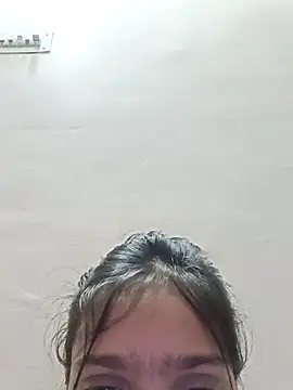 Snapshot of Riyu_05 chatting on February 5, 10:19 am Riyu 05 online show from February 5, 10:19 am