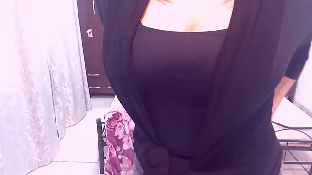 DivinSandra online show from March 27, 7:17 am