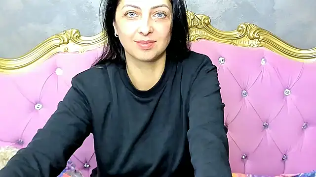 Snapshot of DivinSandra chatting on February 27, 11:50 am DivinSandra online show from February 27, 11:50 am