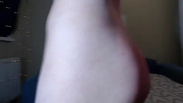 Snapshot of ErikysM chatting on December 17, 5:07 pm ErikysM online show from December 17, 5:07 pm