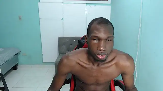 Snapshot of black30cmdick chatting on November 26, 9:53 am black30cmdick online show from November 26, 9:53 am