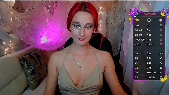 Snapshot of AgathaNoxe chatting on October 18, 9:39 pm AgathaNoxe online show from October 18, 9:39 pm
