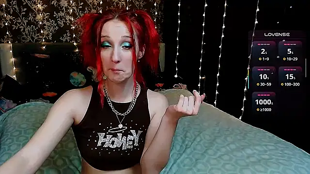 Snapshot of AgathaNoxe chatting on March 8, 5:38 am AgathaNoxe online show from March 8, 5:38 am