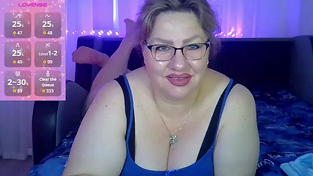 Snapshot of AngelinaGlam chatting on June 28, 5:30 pm AngelinaGlam online show from June 28, 5:30 pm