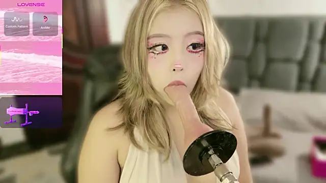 Teen sofia  online show from March 23, 3:28 am