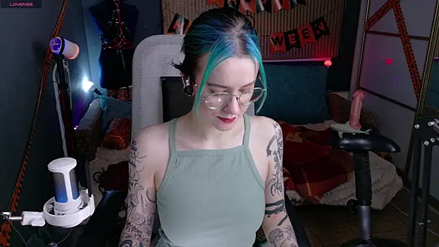 Snapshot of Cumpotik_Eve chatting on December 16, 3:11 am Cumpotik Eve online show from December 16, 3:11 am